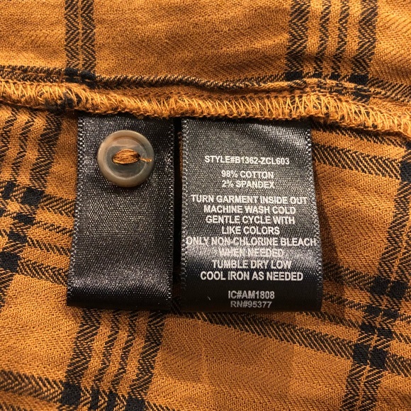 Sanctuary Women's Boyfriend For Life Shirt - Picture 6 of 6